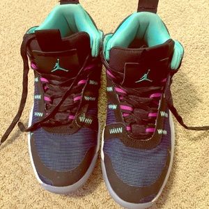 Jordan Flight size 5Y.